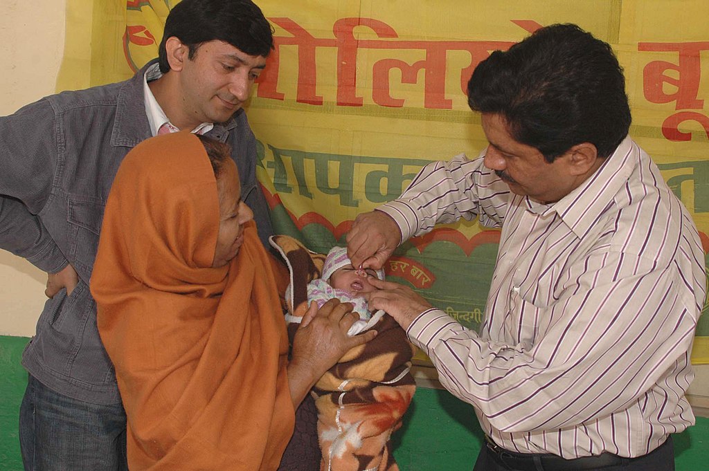 A child being given polio vaccine_wikimedia commons