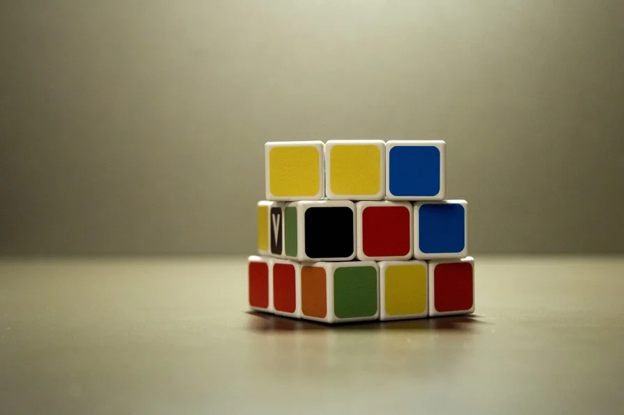 An unsolved rubiks cube
