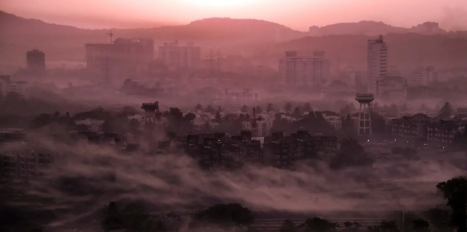 Mumbai air pollution at dawn-air quality