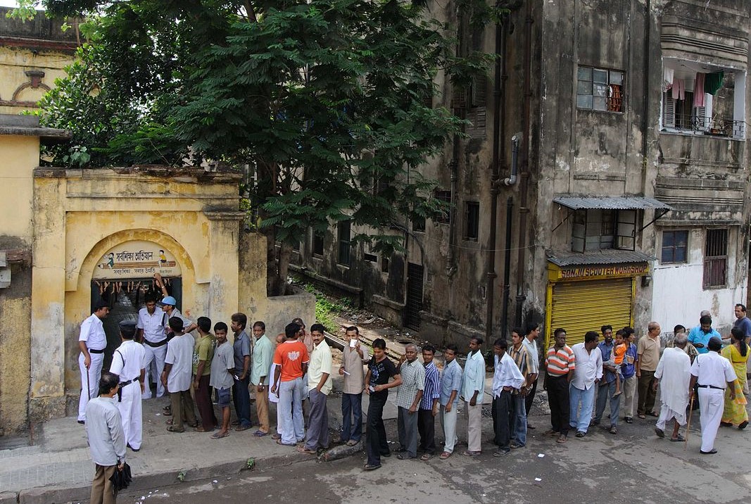 People waiting to vote in West Bengal_indian elections_wikimedia commons