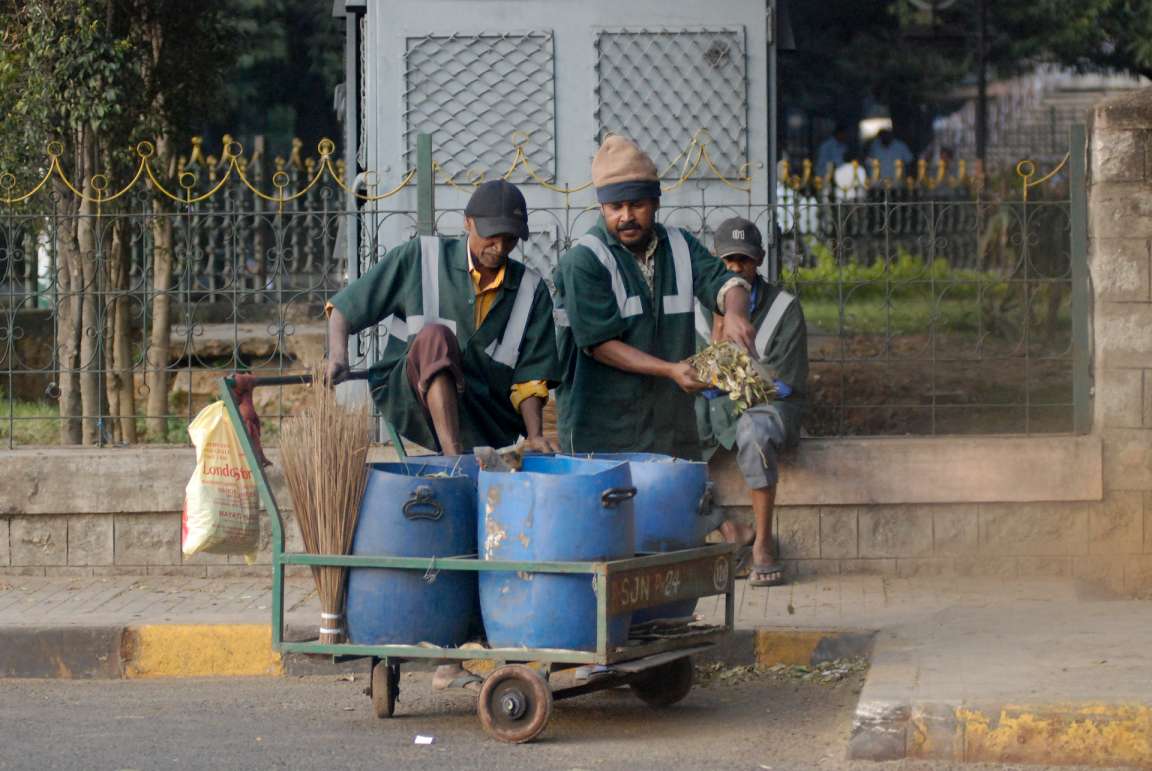 sanitation workers in bangalore-sanitation