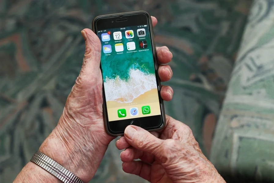 old person on iphone-COVID-19-community communication-Picture courtesy: Pixabay
