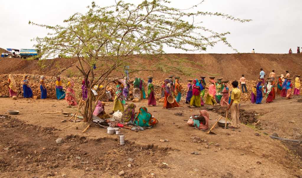 Women workers working on site-COVID-19_NREGA_picture courtesy: Flickr