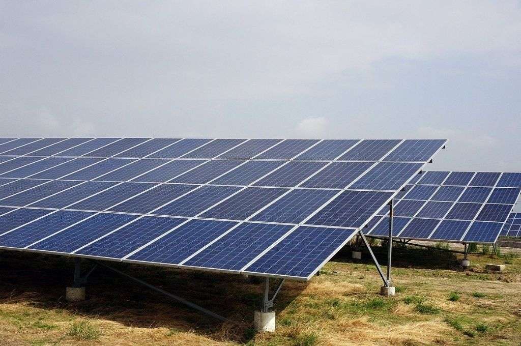 A picture of solar panels. Over the past five years 120 climate tech start-ups raised more than 200 funding rounds from 272 unique investors.