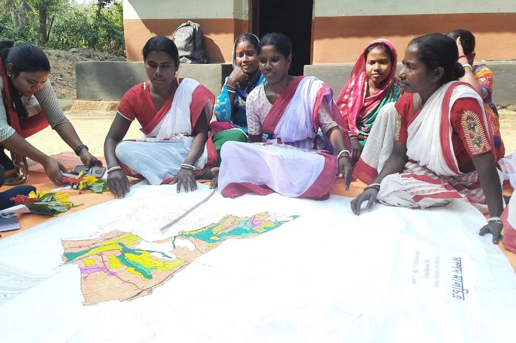 women explaining watershed work in binpur_water crisis