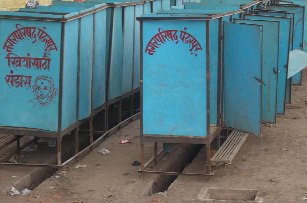 temporary public toilets_denotified tribes