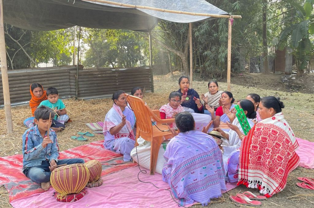 A group of women singing in Erartari village in Assam_harvest festival