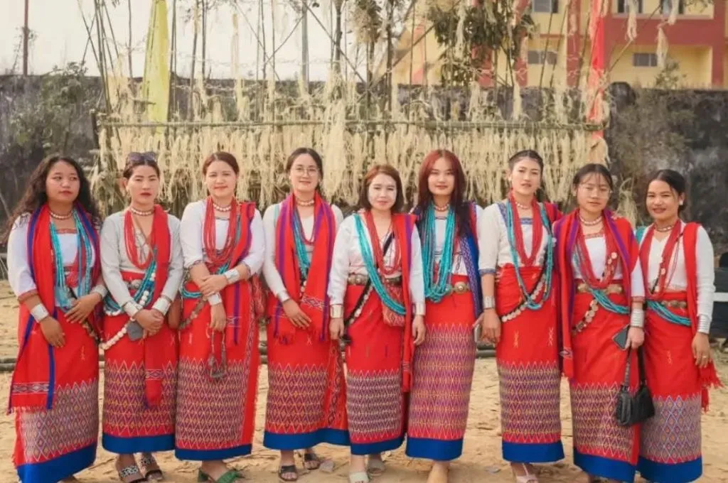 Boori Nyijirs during Boori boot yullo festival--Tani language