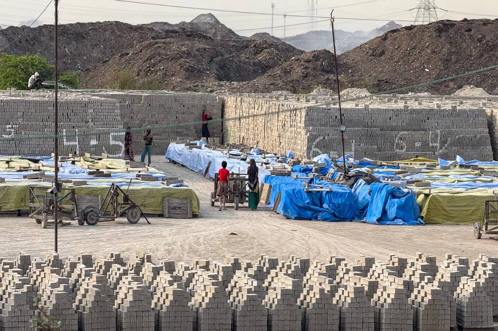 Waste dump next to RIICO Paryavaran Industrial Area in Kota--fly ash